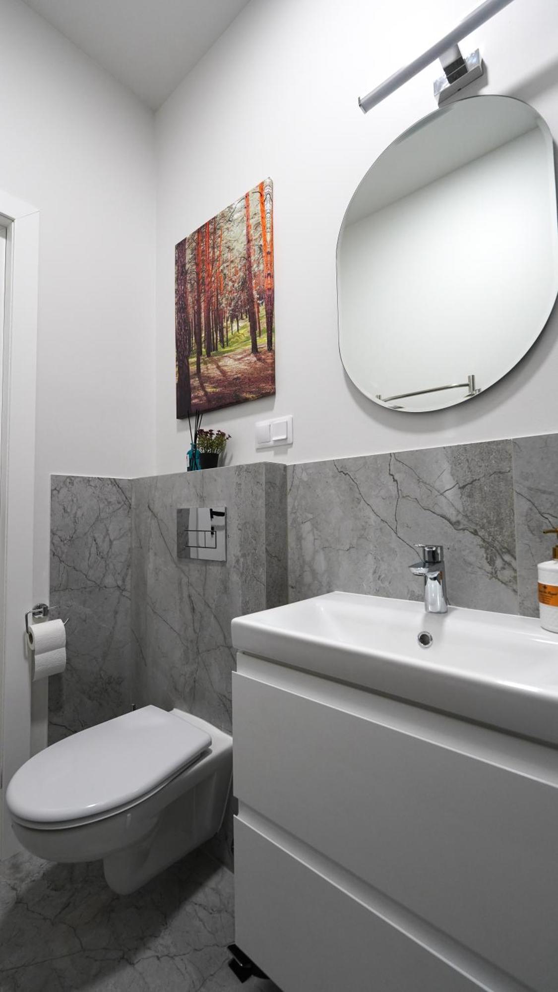 Amber Light Self-Check-In Apartments 카우나스 외부 사진